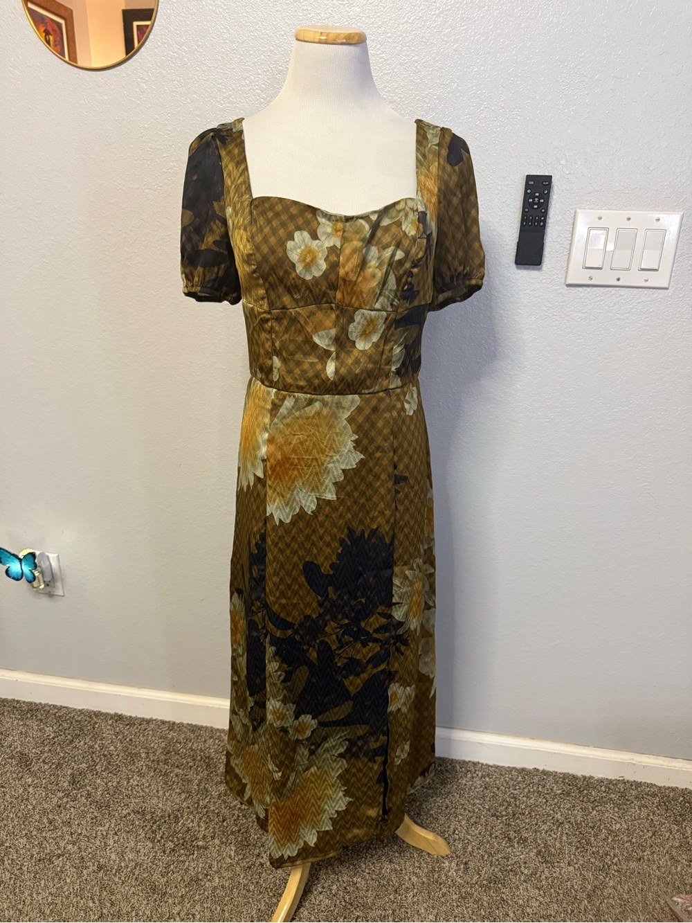 469-BCX Olive and Cream Floral Maxi Dress